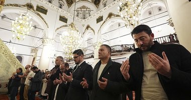 İzmir’de eller semaya yükseldi!