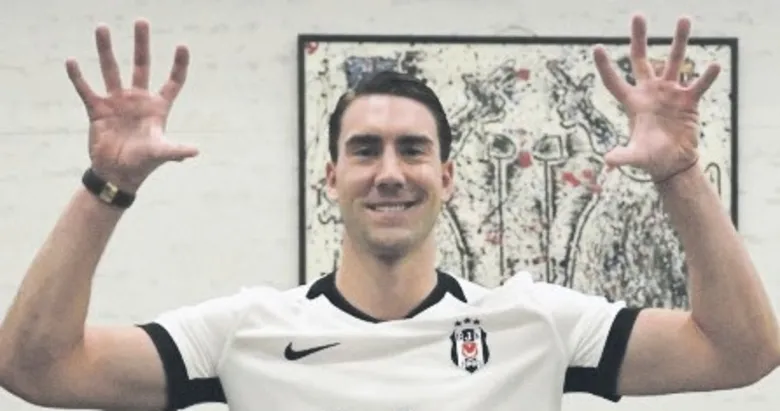 Kara Kartal Vlahovic’e kavuştu
