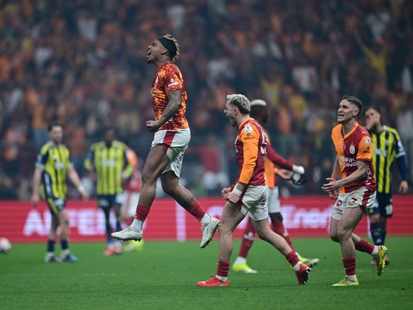 sadece-bir-galibiyet-uzakta-galatasarayda-sampiyonluga-rekor-prim-kesenin-agzi-acildi-1777723137813.jpg