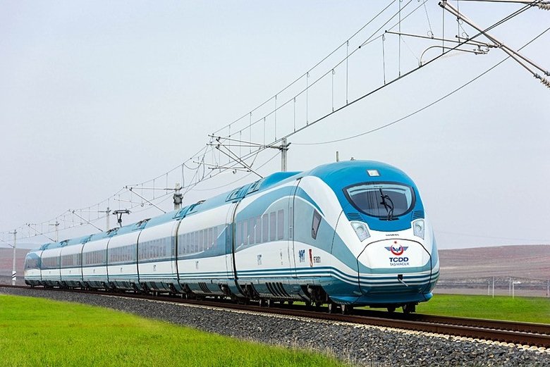 Bakan Uraloğlu duyurdu! Yüksek hızlı trenlerle 110 milyon yolcu seyahat etti