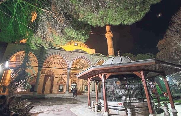 Geçmişten günümüze açılan kapı: Manisa