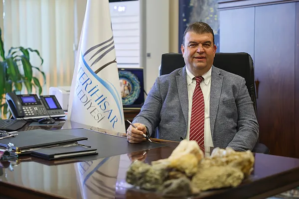 Seferihisar’da skandal itiraf! Tutuklanan başkanın sevgilisi her şeyi anlattı! Aşkımlar havada uçuştu
