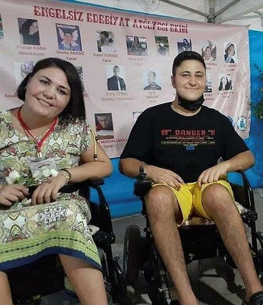 Ömrünü hasta iki çocuğuna adadı