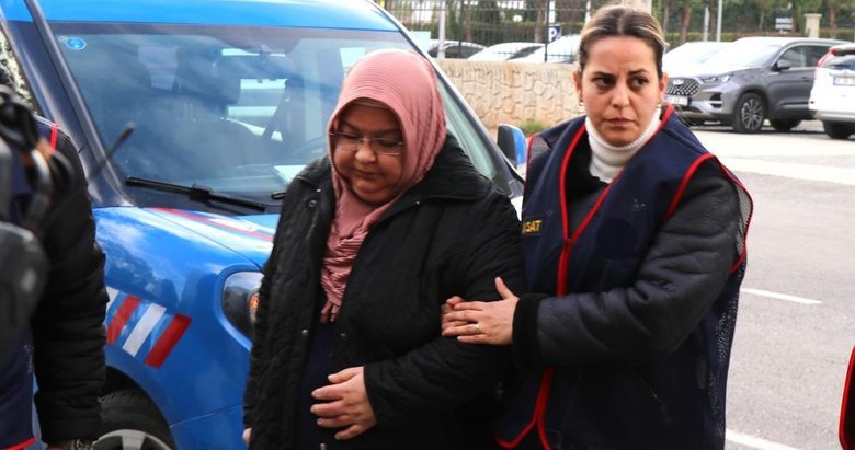 Evinin gizli bölmesinde saklanan FETÖ’cü firari öğretmenin son sözü ’bitti’ oldu