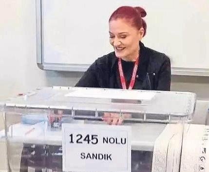 Ünlü isimler sandığa koştu