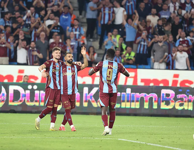 trabzonspor-firtina-gibi-esti-trendyol-super-ligin-4-haftasinda-genclerbirligini-5-0-yendi-1788721790853.png