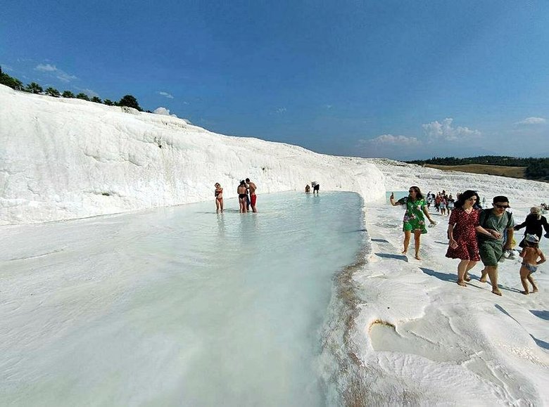 ’Beyaz cennet’ Pamukkale’ye sonbaharda da yoğun ilgi