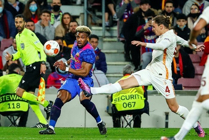 Galatasaray Barcelona’yı elinden kaçırdı