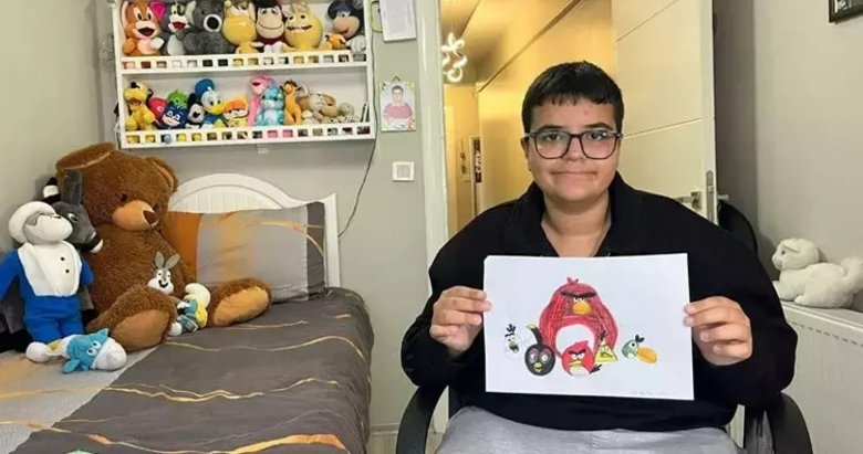 İzmirli özel çocuk Atakan hayallerini resmediyor