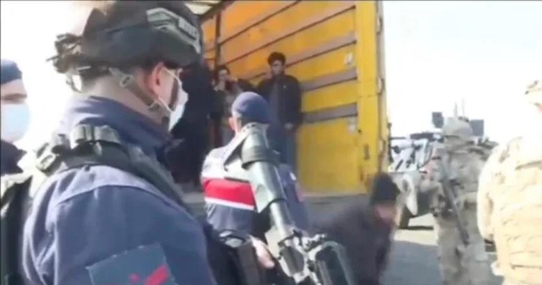 Göçmen kaçakçılarına Kalkan-17 operasyonu! 44 kişi yakalandı