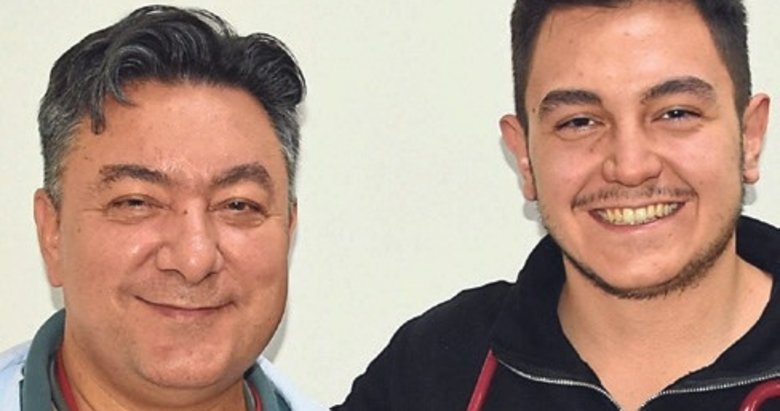 Baba oğul aynı ilçede hastalara şifa veriyor