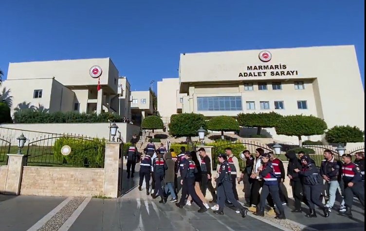 Vatandaşların arazilerini zorla ele geçiriyorlardı! ’Çetibeli’ suç örgütü çökertildi