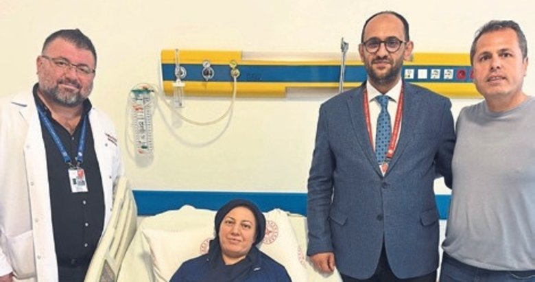 İzmir’de iki kötü huylu tümörden tek ameliyatta kurtuldu