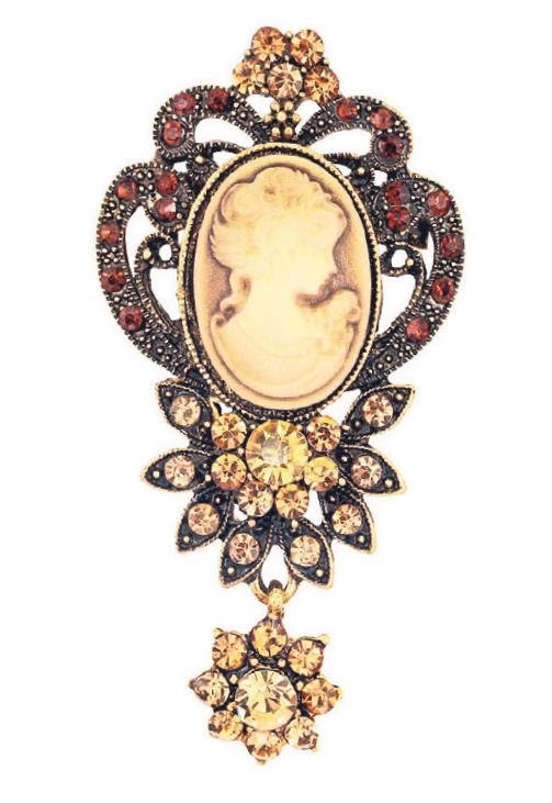 Aksesuarda zamansız zarafet ve detaylar