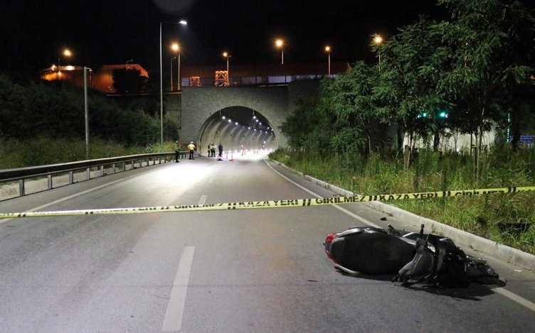 İzmir’de tünel çıkışında bariyerlere çarpan motosiklet sürücüsü öldü