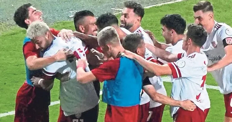 Ayvalıkgücü gönül aldı