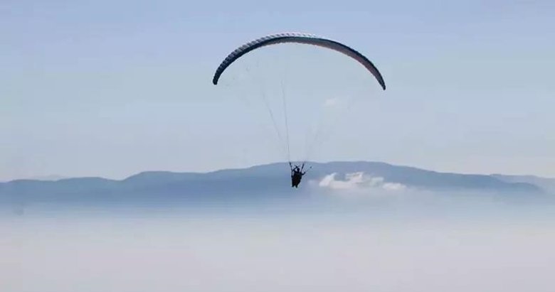 Denizli’de yamaç paraşütü kazası! Genç kız yere çakılarak hayatını kaybetti