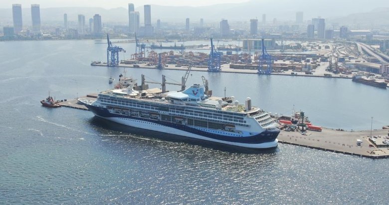 İzmir’e yılın ilk yarısında 24 kruvaziyer geldi