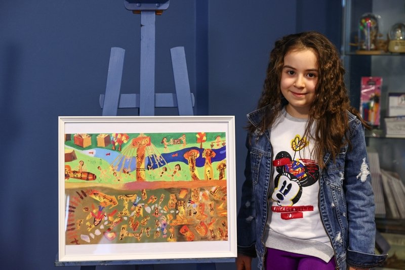 İzmirli 10 yaşındaki Lara Turan’ın resmine büyük ilgi