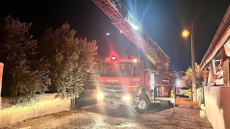 Manisa’da yangın paniği! Alevler kısa sürede yayıldı