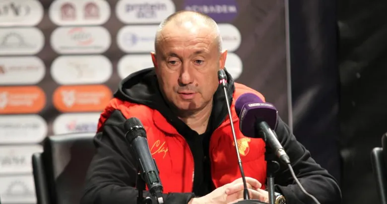 Göztepe galibiyet hasretine son verdi | Stoilov: Rakibe neredeyse hiç fırsat vermedik
