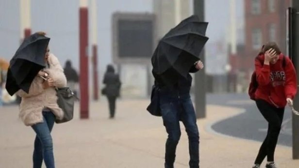İzmir’de hava durumu nasıl? Meteoroloji’den son dakika kuvvetli rüzgar uyarısı! İşte 23 Temmuz Salı hava durumu