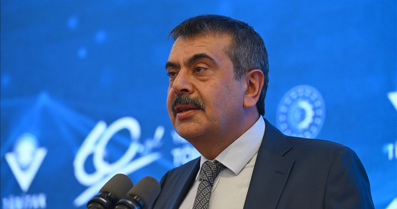 Bakan Tekin: Okul dışındaki hayat da öğretime dahil