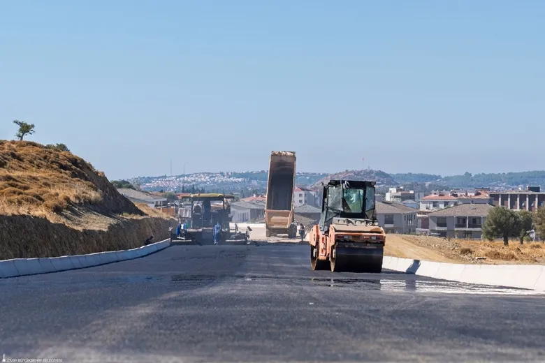 izmirde-trafigi-rahatlatacak-projede-sona-gelindi-yarim-saatlik-yol-5-dakikaya-dusecek-1791790060871.jpeg