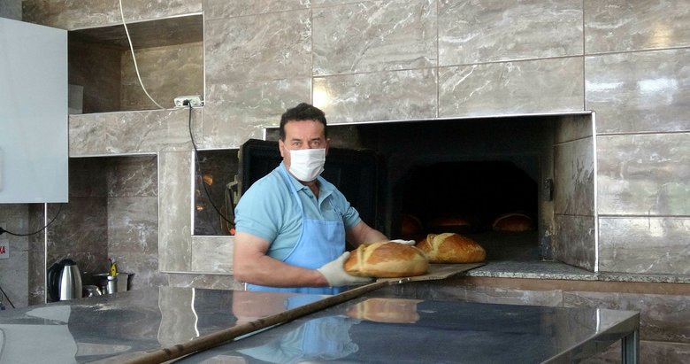 Çay içmek için mola verdiği yerde 2 fırın açtı