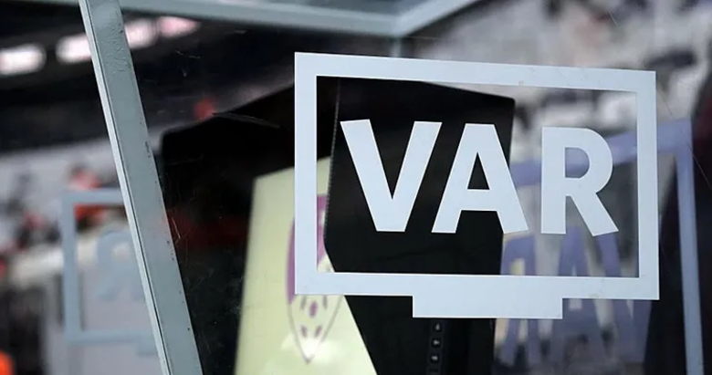 Kayserispor - Fenerbahçe maçının VAR hakemi açıklandı!