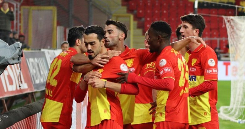 Göztepe evinde kazandı! İzmir ekibi 2 gol attı