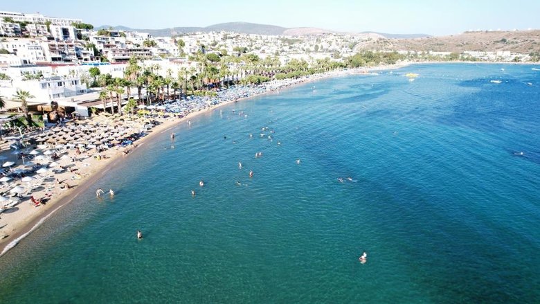 Bodrum’a ziyaretçi akını! 60 saatte 60 bin araç giriş yaptı
