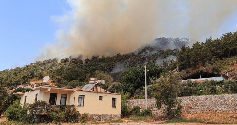 Marmaris yangınında 4. gün! Hisarönü Mahallesi tahliye edildi