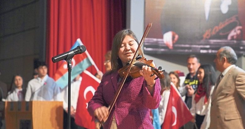 Aliağa’da Gül Bayramı etkinliği düzenlendi