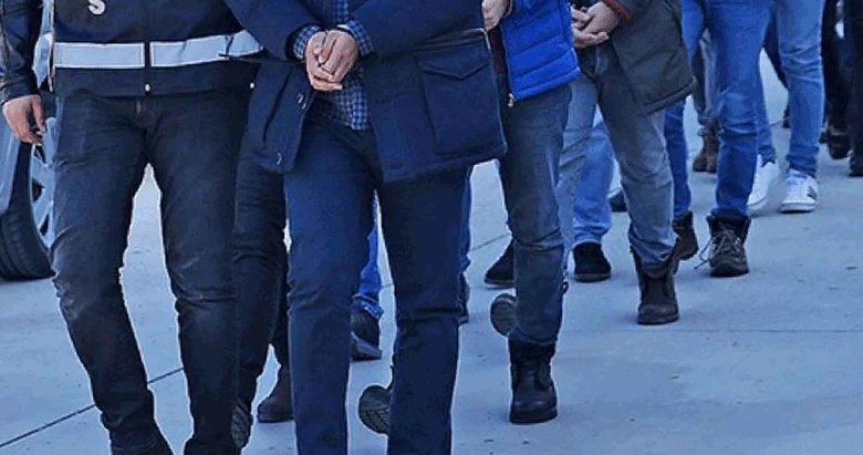 İzmir dahil 45 ilde FETÖ operasyonu: 178 şüpheli yakalandı