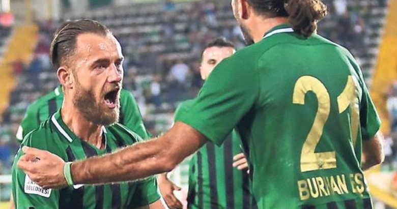 Akhisarspor zirve aşkıyla