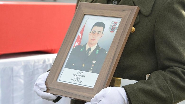İzmir’e şehit ateşi düştü! Pençe - Yıldırım Harekatı’ndan kahreden haber