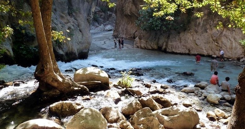 Dünya’nın gözdesi Saklıkent Kanyonu
