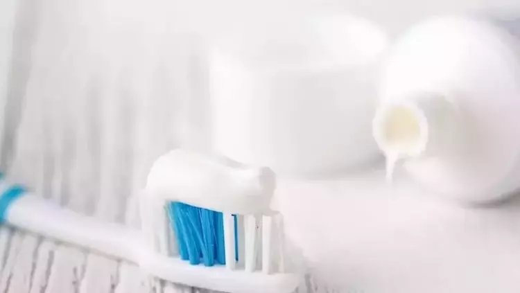 Doğal tırnak bakımıyla güçlü tırnaklara kavuşun: Tırnakları en iyi ne besler?