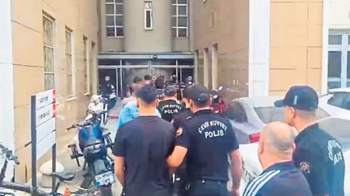Manisa polisi zehir tacirlerine baskın yaptı