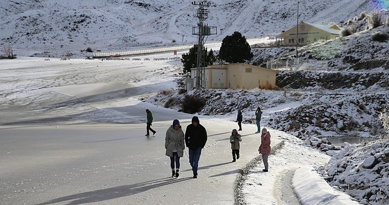 Ege ve Akdeniz’de ilk kar heyecanı