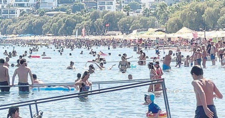 Bodrum’da yaz sezonu Ekim’e kadar sürecek