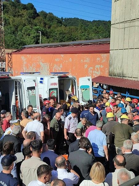 Zonguldak Ereğli’de maden ocağında göçük!