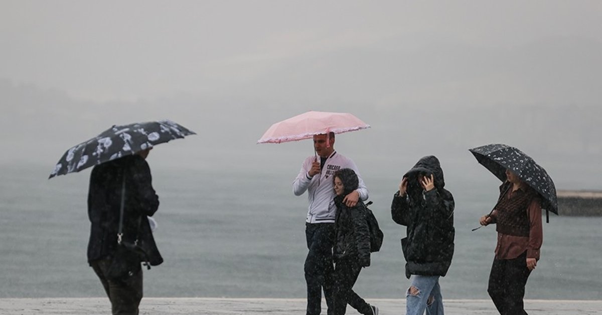 İzmir'de yağışlar rekor kırdı: Üçe katladı