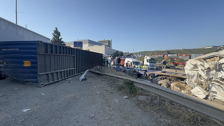 Kocaeli’de katliam gibi kaza! 5 ölü, 1 yaralı var