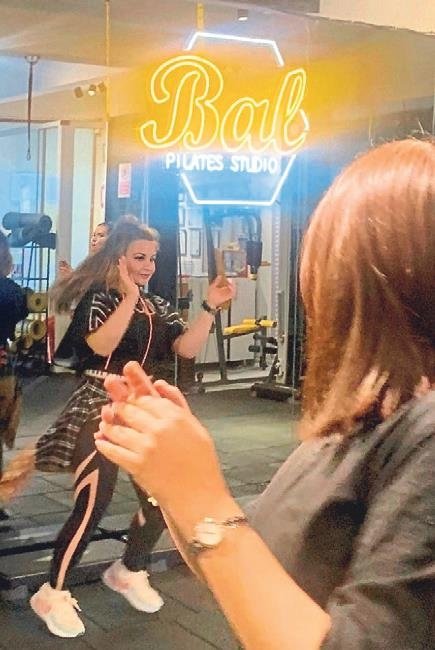 Partileyerek kilo vermenin adı ZUMBA