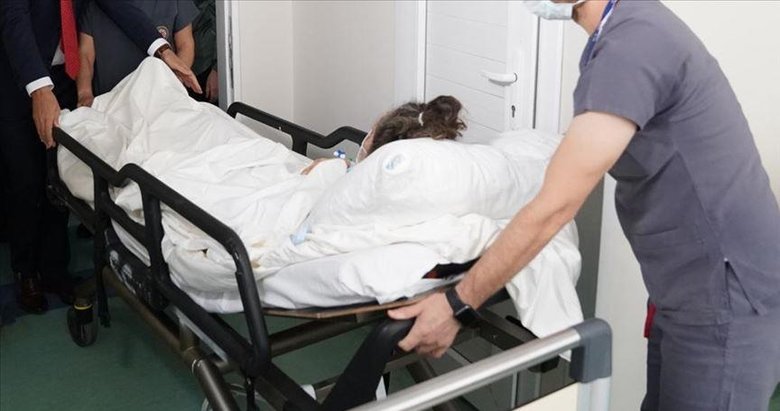 İzmir’deki depremde yaralanan 27 kişinin tedavisi Ege Üniversitesi Hastanesinde sürüyor