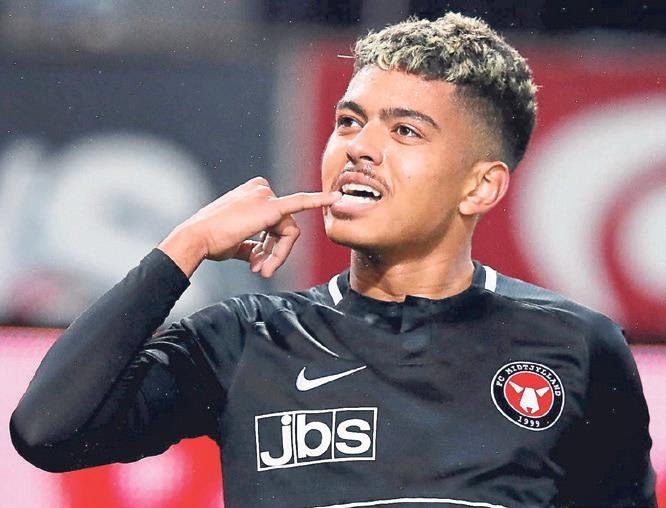 Cimbom’da Mertens tamam