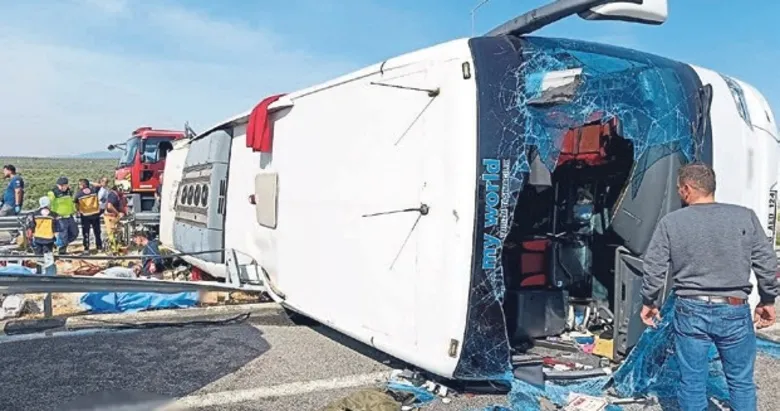 Manisa’daki tur otobüsü kazasında 2 şoför tutuklandı