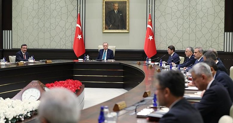 Başkan Erdoğan’ın verdiği ’değişim’ sinyali sonrası Kabine toplanıyor! Masada hangi konular var?